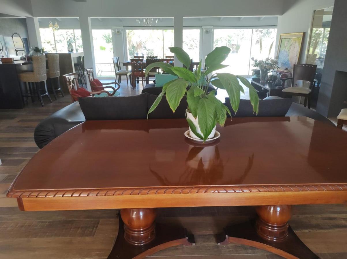 Casa 6 A Malibu 3Km Del Aeropuerto Podes Dejar Tu Auto Villa Allende Exterior photo
